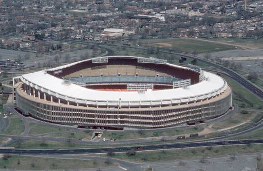 http://upload.wikimedia.org/wikipedia/commons/0/0c/RFK_Stadium_aerial_photo,_1988.JPEG